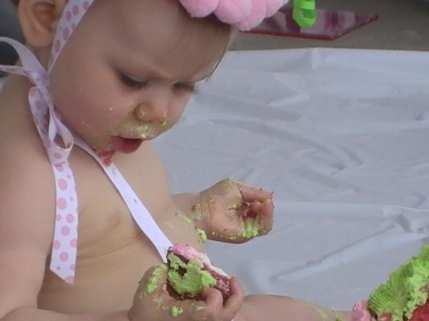 2010-08-07 Adaline's Party Cake 14 PIC_0099