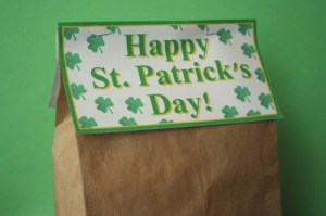 st_patricks_bag_tag_1-500x333